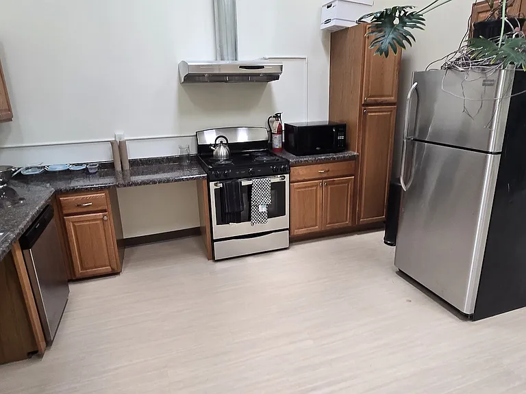 425 Cedar Ave #2 — Photo 10