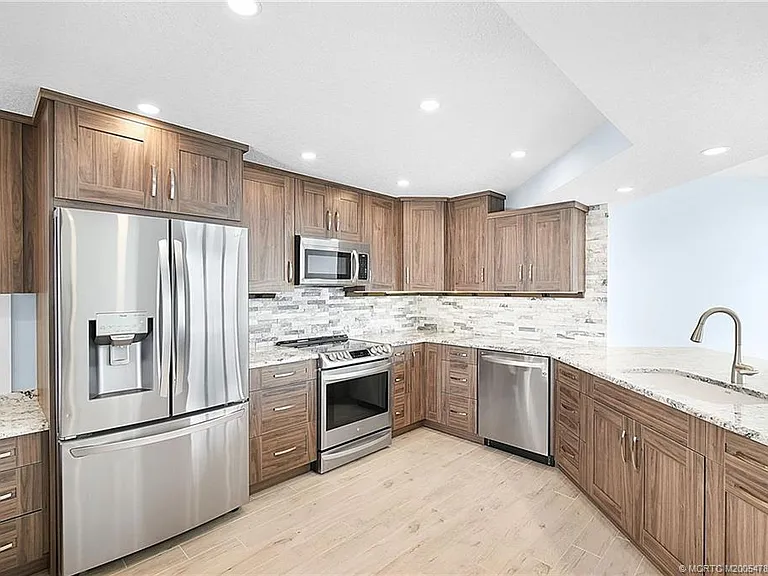 9550 S Ocean Dr #1610 — Photo 8