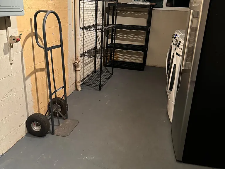 650 SQFT Storage Room