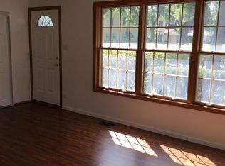 3409 Sigwalt St, Rolling Meadows, IL 60008