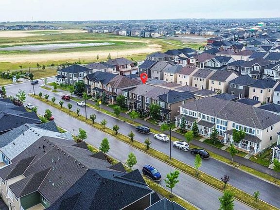 4th image of 245 S Cityscape Blvd NE