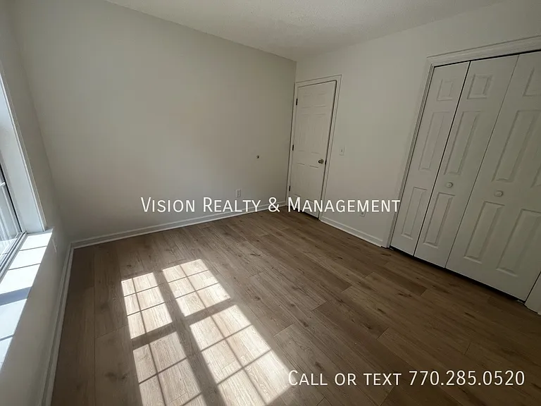 64 Wooddale Ln — Photo 17