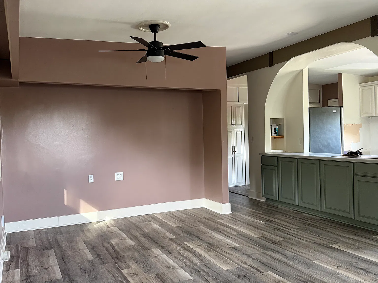 3 bed, 1900 sqft, $1,950 — Photo 3