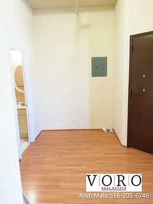 Rented by Voro, LLC | media 11