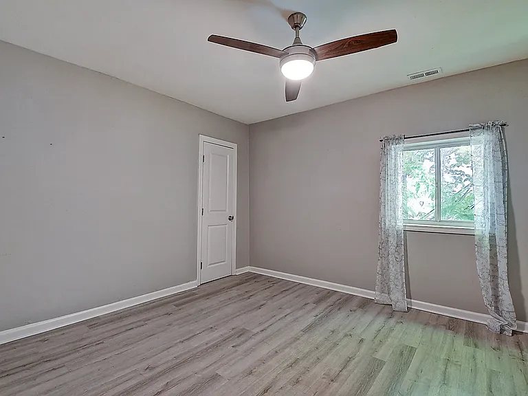1107 Jefferson Ave #B — Photo 14