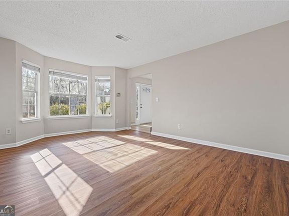 5th image of 2320 Highbank Ct