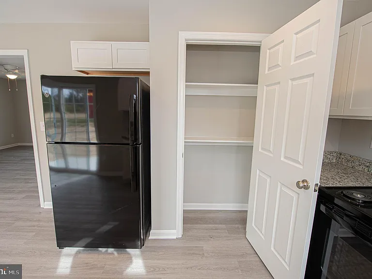 241 Morgans Ct — Photo 23