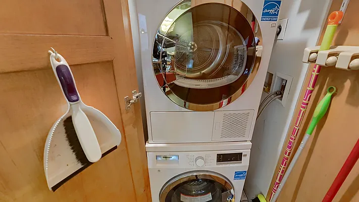 Rented by RHI Group | media 28
