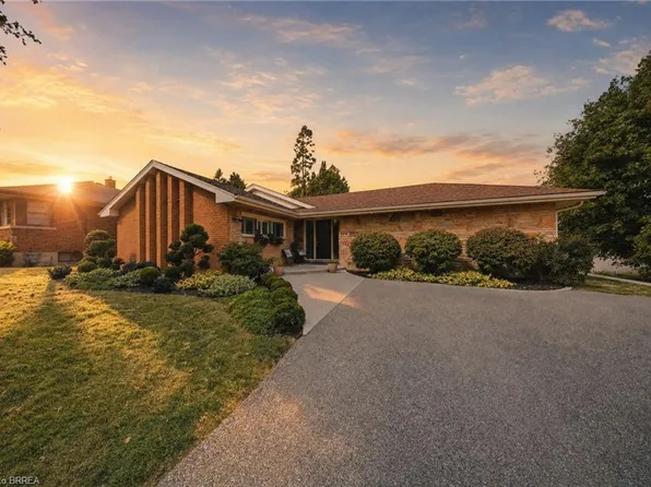 129 Tranquility St, Brantford, ON N3R 3H9