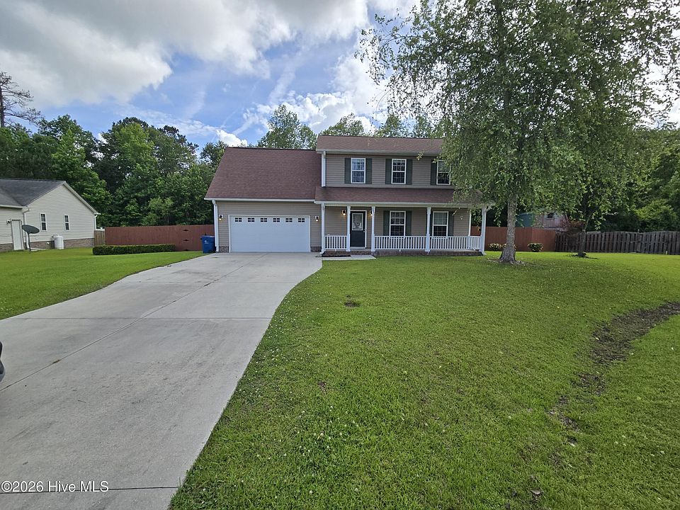 1st image of 305 Cabin Cir