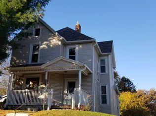 330 N 5th St, Monmouth, IL 61462