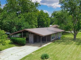 1 Riser Ave, Bloomington, IL 61701