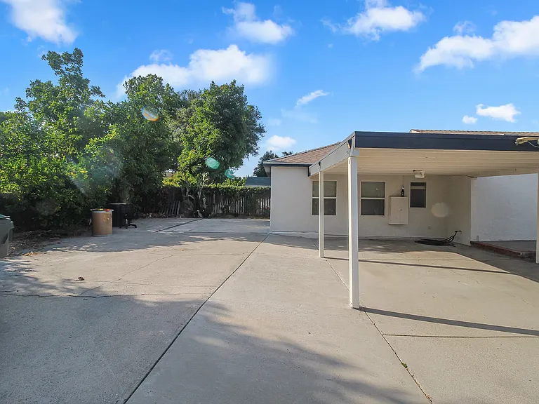 4123 Daines Dr — Photo 4