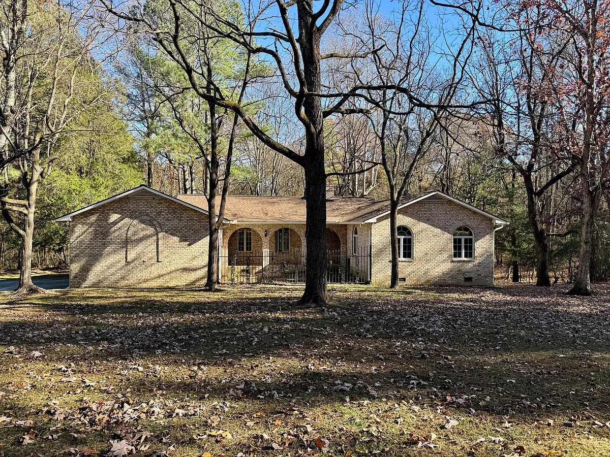 Building Photo - 11200 Centaur Rd