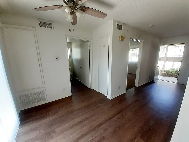 Foothill Blvd. Apartments — Photo 11