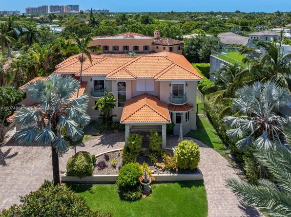 501 Bay Ln, Key Biscayne, FL 33149