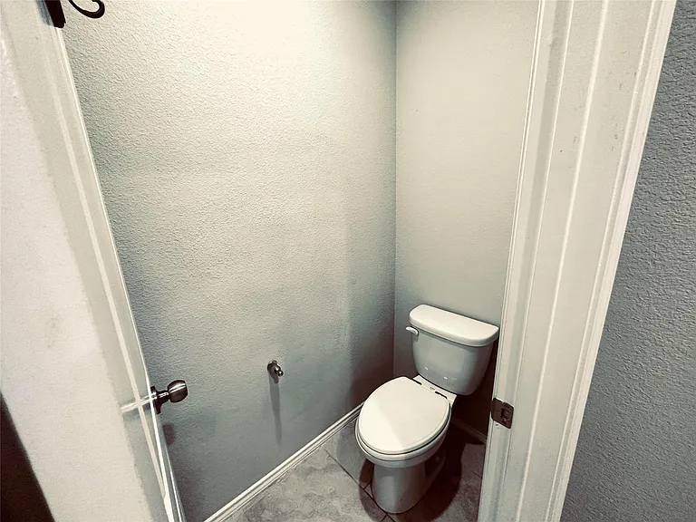 22043 Mission Canyon Ln — Photo 14