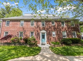 495 Main St APT E1, Chatham, NJ 07928