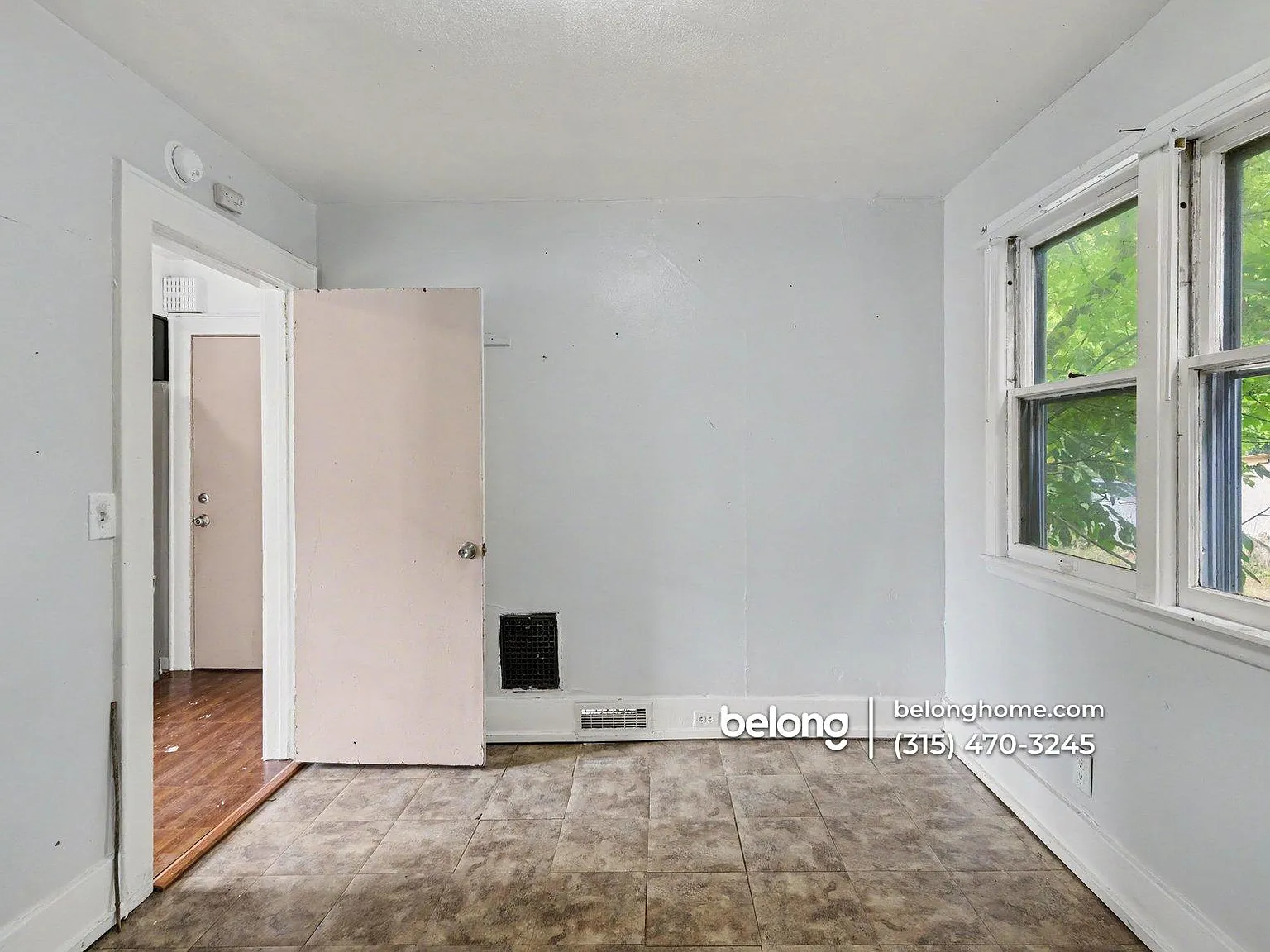 5 bed, 1.0 bath, 1522 sqft, $1,995 — Photo 4