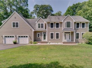 501 New Rd, Avon, CT 06001