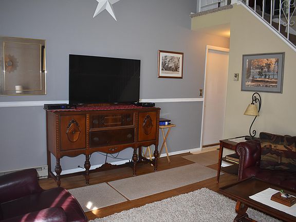 5th image of 39 Margaret Dr