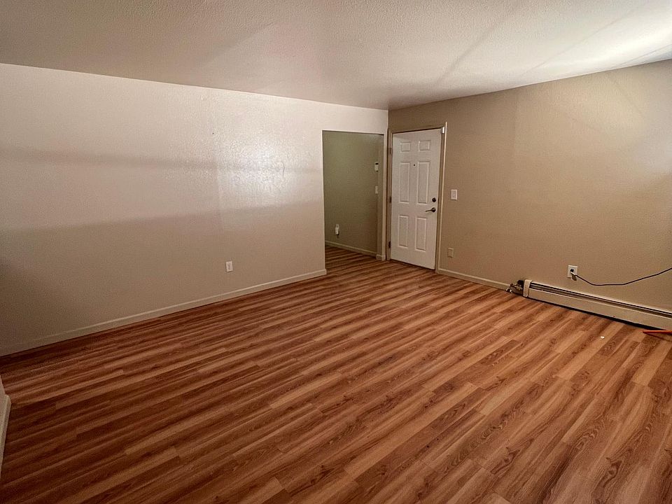 living room dining area