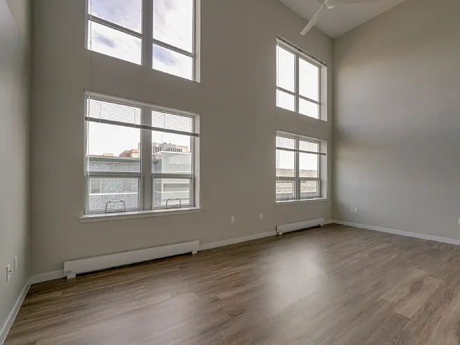 The Haven On College — Photo 16