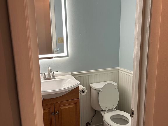 4th image of 209 Village Ln Unit C