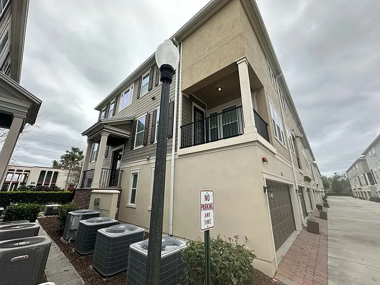 462 Windmill Palm Cir — Photo 2