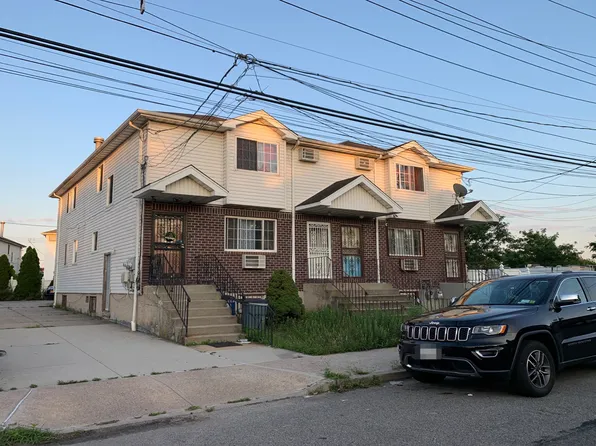 14735 Springfield Ln, Springfield Gardens, NY 11413