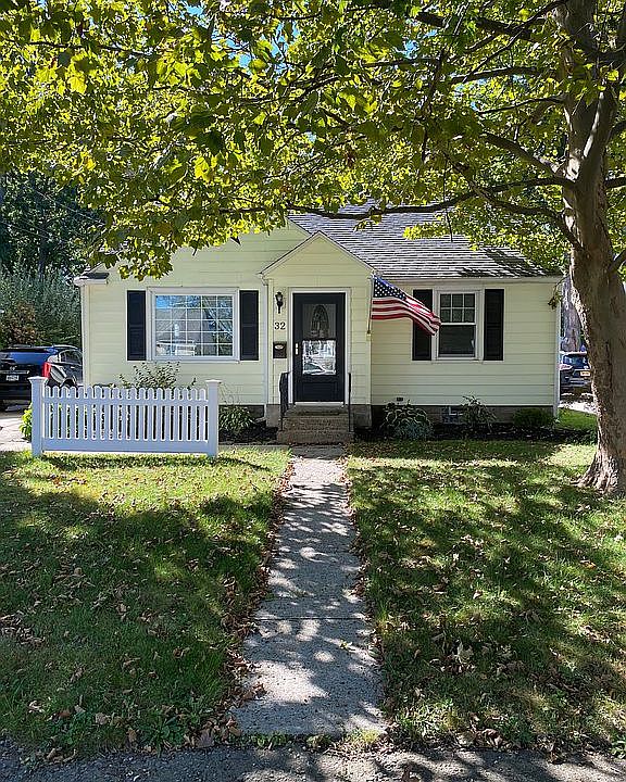 1st image of 32 Haviland Pl
