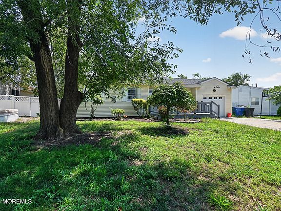 3rd image of 877 Egret Drive