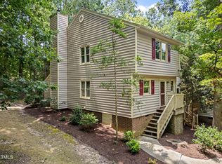 6422 English Oaks Dr, Raleigh, NC 27615