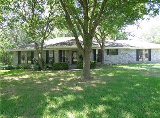 122 Ridge Oak Dr, Red Oak, TX 75154
