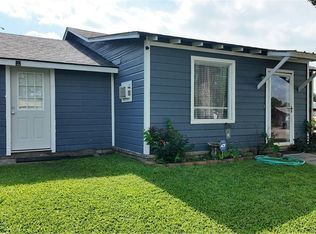 305 Dunn St, Cuero, TX 77954
