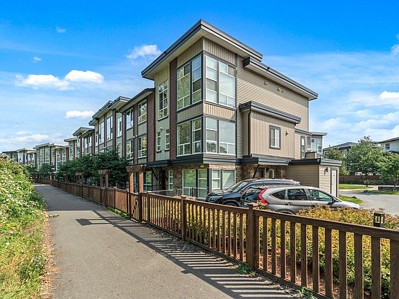 4th image of 8413 Midtown Way #11