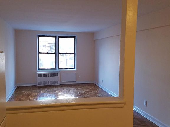 4th image of 1815 E 17th St APT 1E