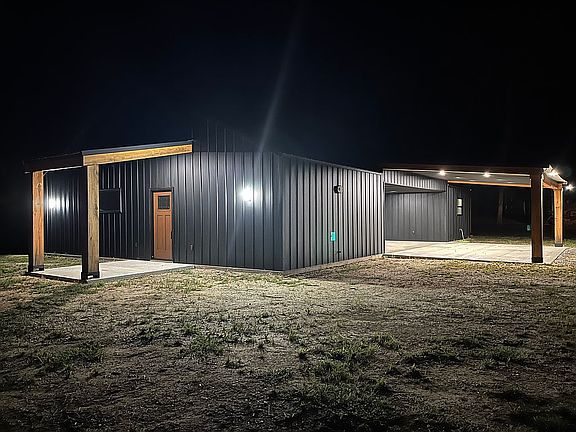 3rd image of 1006 Highway 82 W