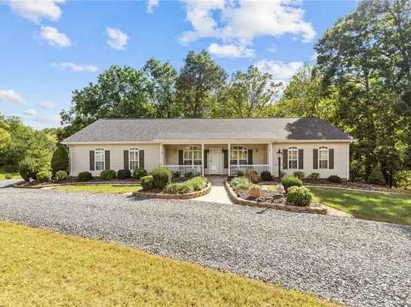 3003 Tranquil Ln, Asheboro, NC 27205