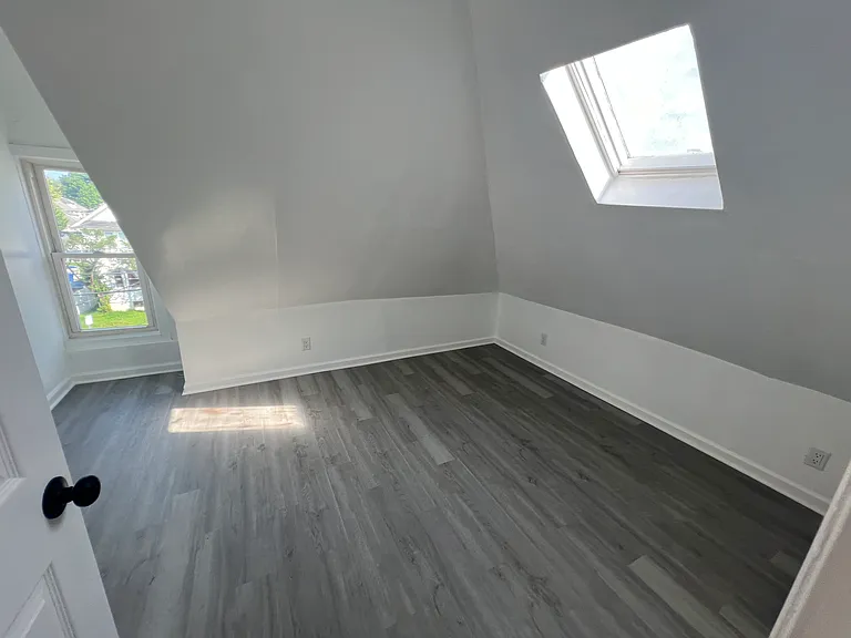 130 Park Ave — Photo 7