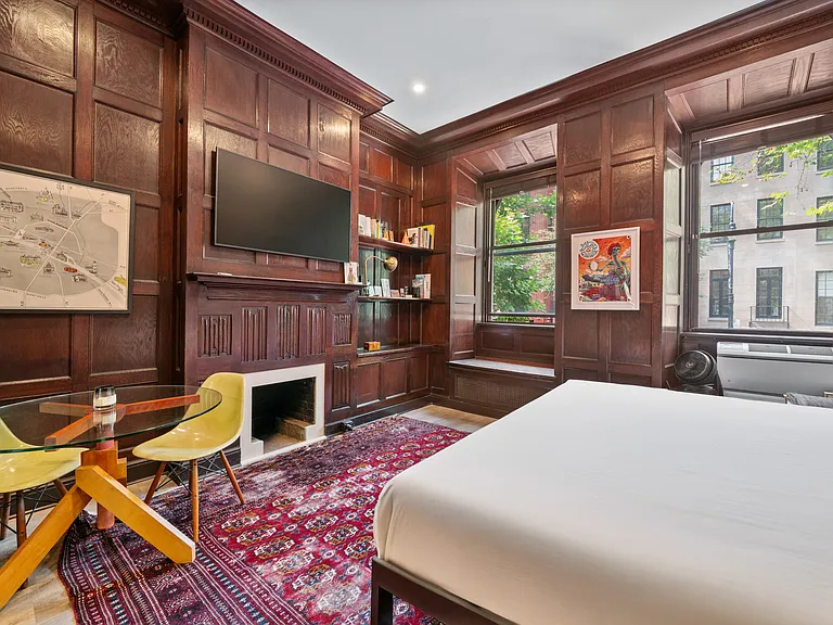 151 E 62nd St #2A — Photo 3