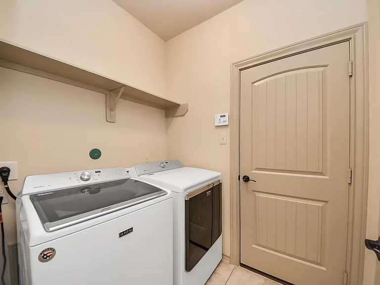 1902 Argos Dr — Photo 46
