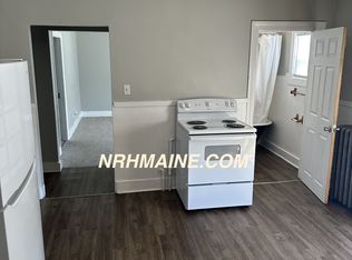 5 Bartlett St #9, Lewiston, ME 04240