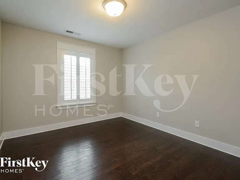 1441 Valley Trce — Photo 12