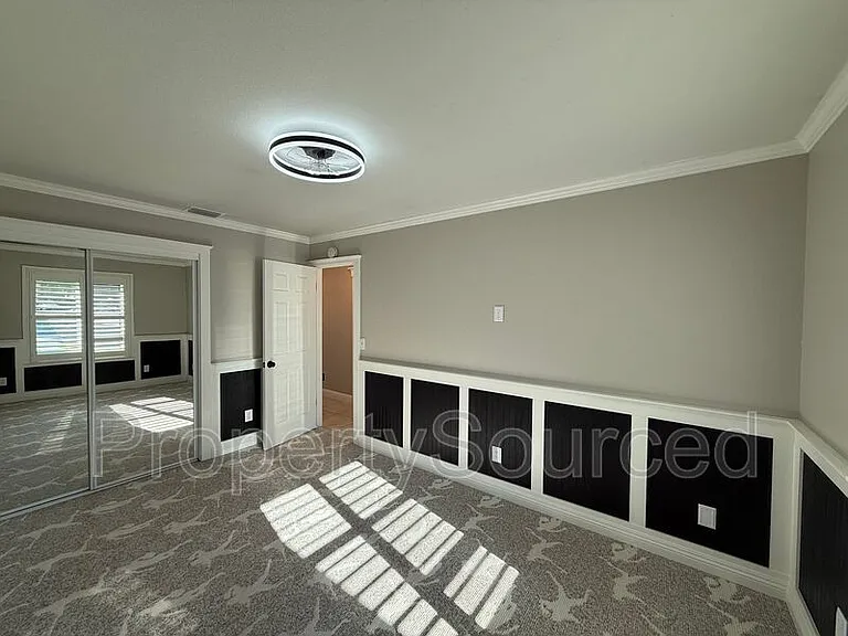 1351 Aksland Dr — Photo 25