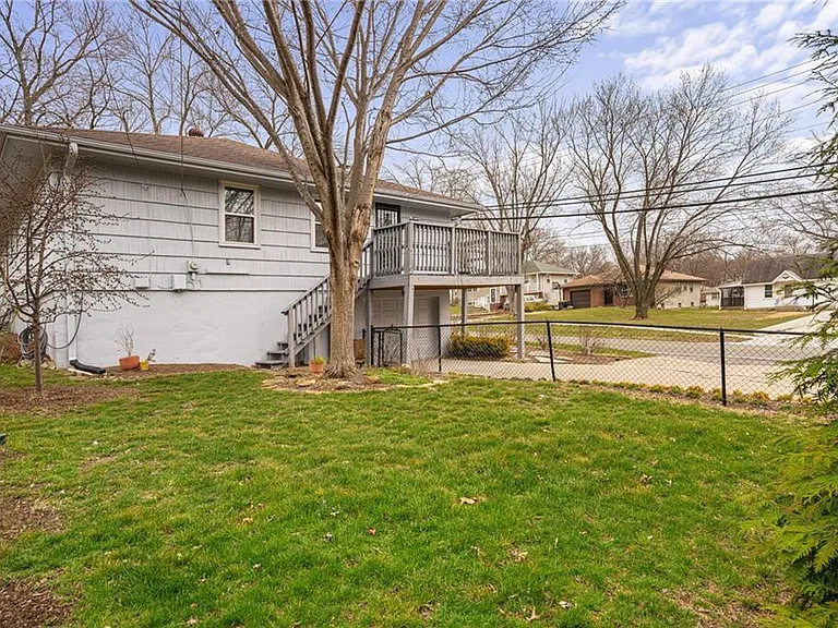 8830 Ivanhoe Trl — Photo 27
