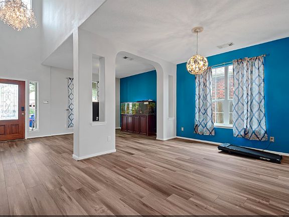 4th image of 8315 Hayden Cove Dr