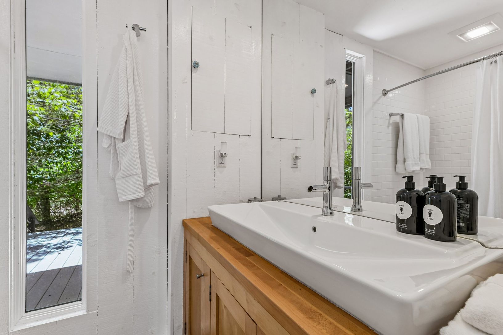 sink and tub