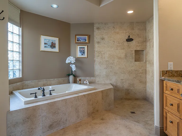 Primary bath