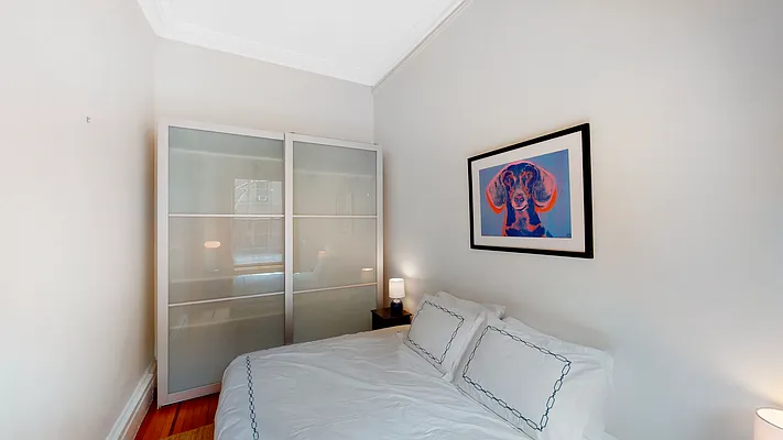Rented by R New York | media 9